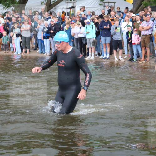23.06.2024 - Viking Triathlon H.Heesch http://msf.ph/oto/6343689 23.06.2024 10:03:41 Schwimmen 36, 67, 167, 193, 230, 270, 335, 352, 367, 424, 449, 466 meine-sportfotos.de
