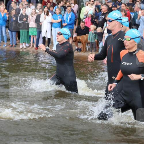 23.06.2024 - Viking Triathlon H.Heesch http://msf.ph/oto/6343711 23.06.2024 10:03:45 Schwimmen 67, 90, 193, 250, 303, 335, 352, 424, 449, 492, 531, 650 meine-sportfotos.de