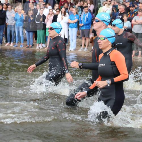 23.06.2024 - Viking Triathlon H.Heesch http://msf.ph/oto/6343715 23.06.2024 10:03:46 Schwimmen 67, 90, 193, 250, 303, 335, 352, 424, 449, 492, 531, 650 meine-sportfotos.de