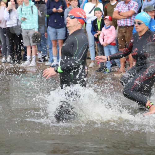 23.06.2024 - Viking Triathlon H.Heesch http://msf.ph/oto/6343724 23.06.2024 10:03:48 Schwimmen 67, 90, 133, 193, 250, 255, 303, 310, 335, 352, 383, 405, 424, 449, 469, 492, 531, 650 meine-sportfotos.de