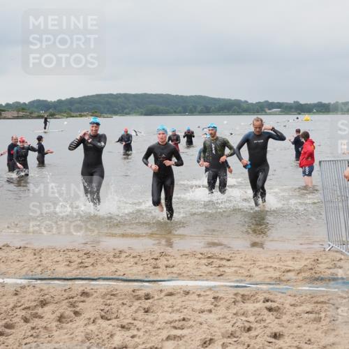 23.06.2024 - Viking Triathlon MichiJ http://msf.ph/oto/6343725 23.06.2024 10:32:19 Schwimmen 117, 260, 292, 302, 394, 426, 628, 663 meine-sportfotos.de