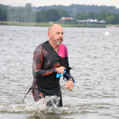 23.06.2024 - Viking Triathlon H.Heesch http://msf.ph/oto/6343727 23.06.2024 10:37:09 Schwimmen 43, 61, 62, 110, 168, 256, 283, 298 meine-sportfotos.de