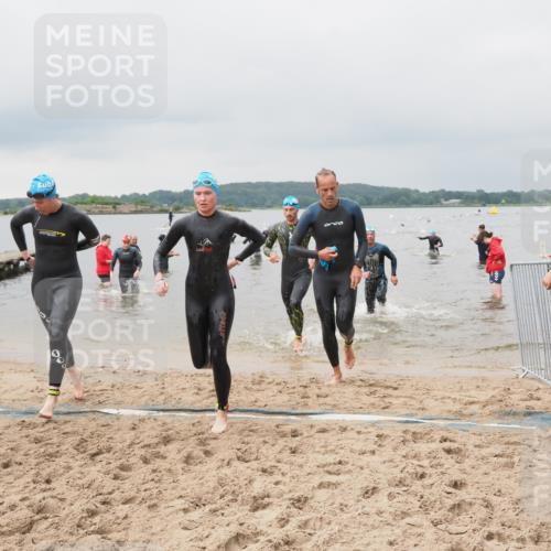 23.06.2024 - Viking Triathlon MichiJ http://msf.ph/oto/6343733 23.06.2024 10:32:21 Schwimmen 260, 292, 302, 394, 426, 628, 663 meine-sportfotos.de