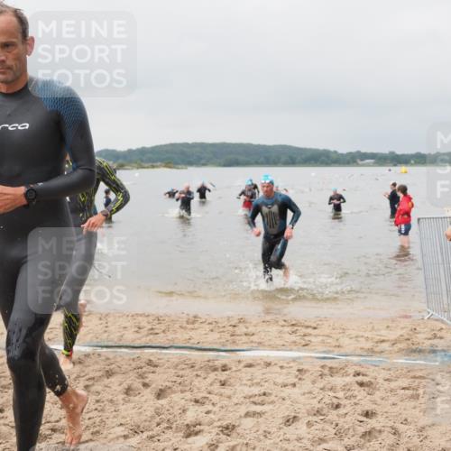 23.06.2024 - Viking Triathlon MichiJ http://msf.ph/oto/6343740 23.06.2024 10:32:23 Schwimmen 260, 292, 302, 316, 394, 426, 485, 628, 663 meine-sportfotos.de