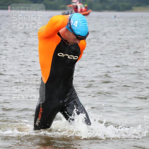 23.06.2024 - Viking Triathlon H.Heesch http://msf.ph/oto/6343752 23.06.2024 10:37:17 Schwimmen 43, 61, 256, 298, 416 meine-sportfotos.de