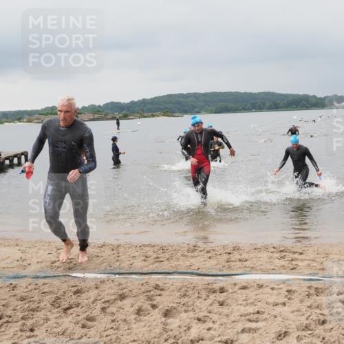 23.06.2024 - Viking Triathlon MichiJ http://msf.ph/oto/6343794 23.06.2024 10:32:32 Schwimmen 198, 316, 336, 408, 485, 551, 663 meine-sportfotos.de