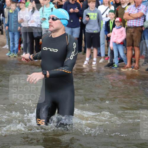 23.06.2024 - Viking Triathlon H.Heesch http://msf.ph/oto/6343796 23.06.2024 10:04:00 Schwimmen 27, 35, 115, 134, 161, 171, 268, 344, 382, 462, 474, 535 meine-sportfotos.de