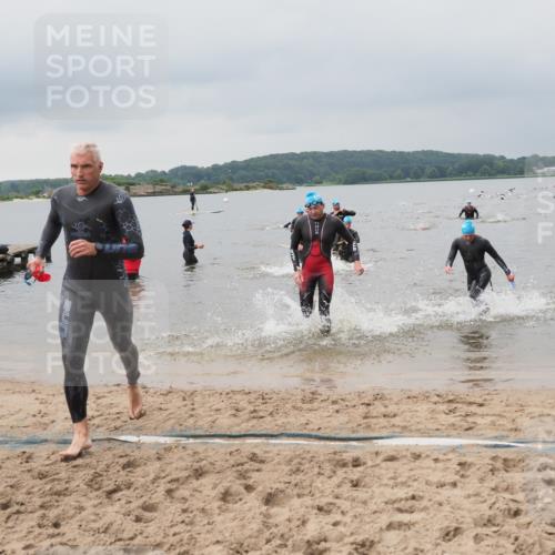 23.06.2024 - Viking Triathlon MichiJ http://msf.ph/oto/6343797 23.06.2024 10:32:32 Schwimmen 198, 316, 336, 408, 485, 551, 663 meine-sportfotos.de