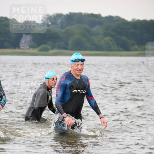 23.06.2024 - Viking Triathlon H.Heesch http://msf.ph/oto/6343806 23.06.2024 10:37:54 Schwimmen 69, 116, 151, 238 meine-sportfotos.de