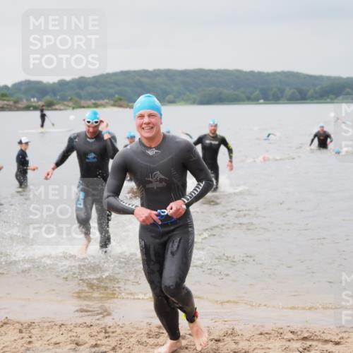 23.06.2024 - Viking Triathlon MichiJ http://msf.ph/oto/6343809 23.06.2024 10:32:36 Schwimmen 198, 316, 336, 408, 485, 551 meine-sportfotos.de