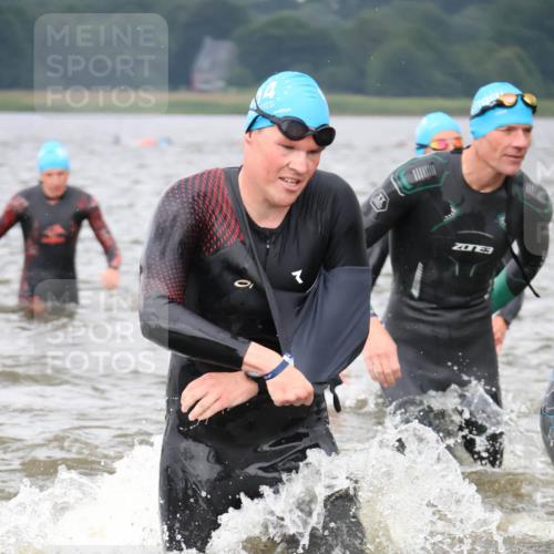 23.06.2024 - Viking Triathlon H.Heesch http://msf.ph/oto/6343822 23.06.2024 10:37:58 Schwimmen 69, 116, 151, 238, 273, 340 meine-sportfotos.de