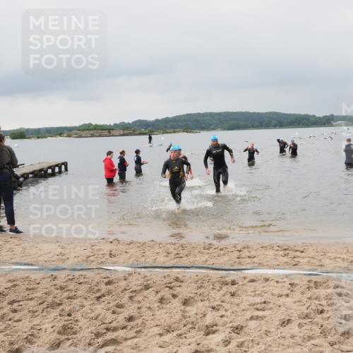 23.06.2024 - Viking Triathlon MichiJ http://msf.ph/oto/6343827 23.06.2024 10:32:39 Schwimmen 198, 336, 408, 551, 654 meine-sportfotos.de