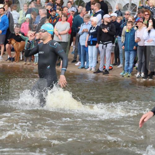 23.06.2024 - Viking Triathlon H.Heesch http://msf.ph/oto/6343834 23.06.2024 10:04:05 Schwimmen 27, 35, 38, 65, 161, 171, 220, 294, 344, 445, 462, 614 meine-sportfotos.de