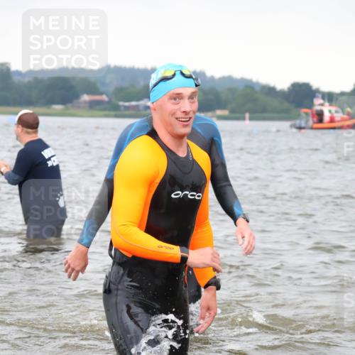 23.06.2024 - Viking Triathlon H.Heesch http://msf.ph/oto/6343847 23.06.2024 10:38:06 Schwimmen 69, 86, 273, 289, 340, 488, 502 meine-sportfotos.de
