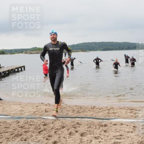 23.06.2024 - Viking Triathlon MichiJ http://msf.ph/oto/6343853 23.06.2024 10:32:43 Schwimmen 5, 198, 408, 551, 654 meine-sportfotos.de