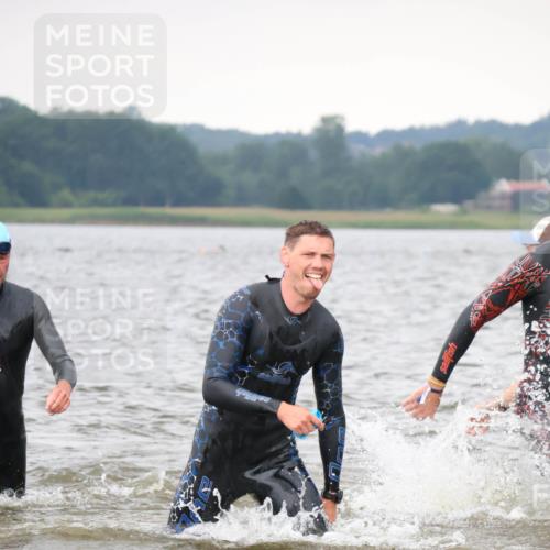 23.06.2024 - Viking Triathlon H.Heesch http://msf.ph/oto/6343854 23.06.2024 10:38:11 Schwimmen 86, 289, 322, 340, 412, 474, 488, 502 meine-sportfotos.de