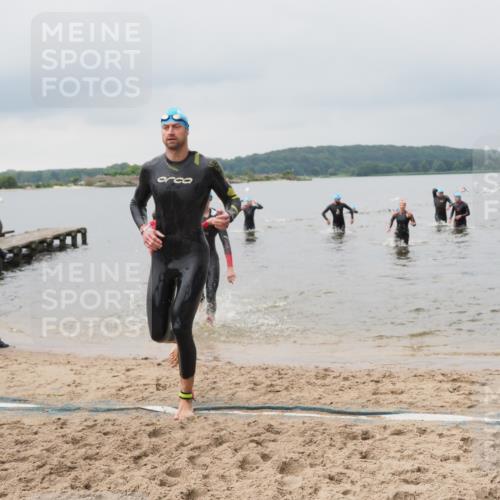 23.06.2024 - Viking Triathlon MichiJ http://msf.ph/oto/6343855 23.06.2024 10:32:43 Schwimmen 5, 198, 408, 551, 654 meine-sportfotos.de