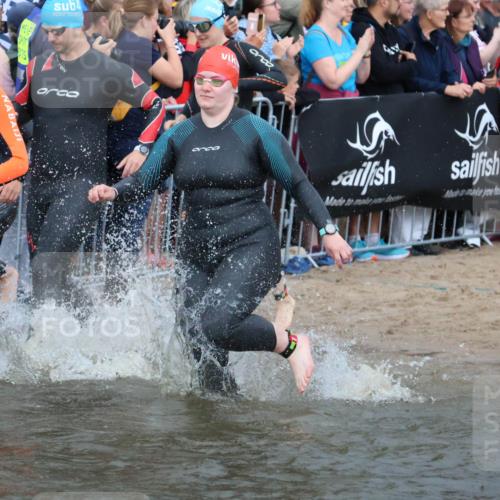 23.06.2024 - Viking Triathlon H.Heesch http://msf.ph/oto/6343864 23.06.2024 10:04:11 Schwimmen 38, 65, 152, 220, 294, 332, 347, 419, 445, 455, 603, 614 meine-sportfotos.de