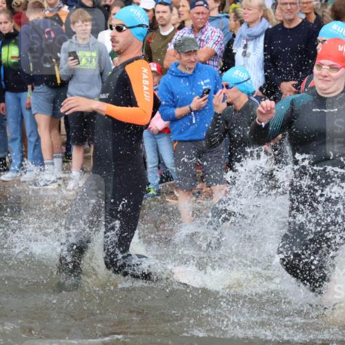 23.06.2024 - Viking Triathlon H.Heesch http://msf.ph/oto/6343870 23.06.2024 10:04:12 Schwimmen 38, 65, 152, 174, 220, 251, 294, 332, 347, 419, 445, 455, 603, 614, 639 meine-sportfotos.de