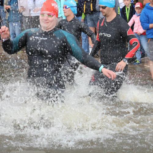 23.06.2024 - Viking Triathlon H.Heesch http://msf.ph/oto/6343876 23.06.2024 10:04:13 Schwimmen 38, 65, 98, 146, 152, 174, 175, 220, 251, 294, 332, 347, 419, 445, 455, 603, 614, 639 meine-sportfotos.de
