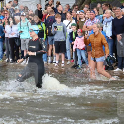 23.06.2024 - Viking Triathlon H.Heesch http://msf.ph/oto/6343884 23.06.2024 10:04:14 Schwimmen 38, 65, 98, 146, 152, 174, 175, 220, 251, 294, 332, 347, 419, 445, 455, 603, 614, 639 meine-sportfotos.de