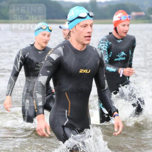 23.06.2024 - Viking Triathlon H.Heesch http://msf.ph/oto/6343891 23.06.2024 10:38:21 Schwimmen 98, 175, 182, 185, 237, 255, 266, 310, 322, 368, 412, 474, 614, 642 meine-sportfotos.de