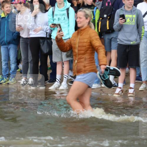 23.06.2024 - Viking Triathlon H.Heesch http://msf.ph/oto/6343894 23.06.2024 10:04:16 Schwimmen 98, 146, 152, 174, 175, 251, 332, 347, 419, 455, 603, 639 meine-sportfotos.de