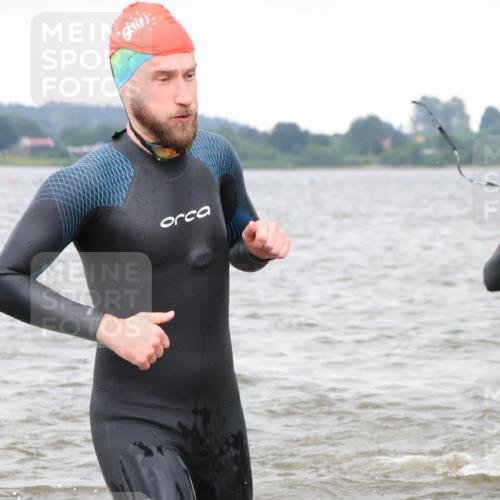23.06.2024 - Viking Triathlon H.Heesch http://msf.ph/oto/6343917 23.06.2024 10:38:29 Schwimmen 98, 134, 237, 255, 382, 402, 614 meine-sportfotos.de