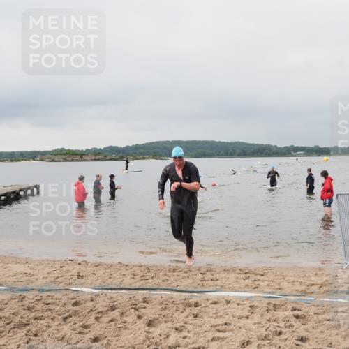 23.06.2024 - Viking Triathlon MichiJ http://msf.ph/oto/6343938 23.06.2024 10:33:00 Schwimmen 97, 99, 125 meine-sportfotos.de