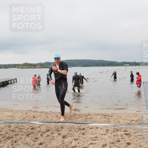 23.06.2024 - Viking Triathlon MichiJ http://msf.ph/oto/6343940 23.06.2024 10:33:01 Schwimmen 97, 99, 125, 203 meine-sportfotos.de