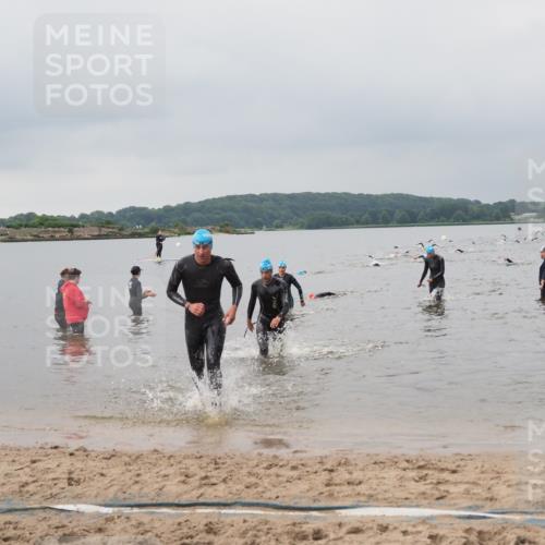 23.06.2024 - Viking Triathlon MichiJ http://msf.ph/oto/6343944 23.06.2024 10:33:04 Schwimmen 13, 99, 125, 203 meine-sportfotos.de