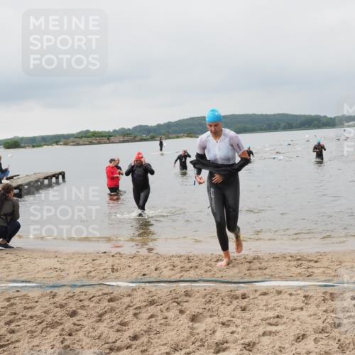 23.06.2024 - Viking Triathlon MichiJ http://msf.ph/oto/6343975 23.06.2024 10:33:17 Schwimmen 13, 626 meine-sportfotos.de
