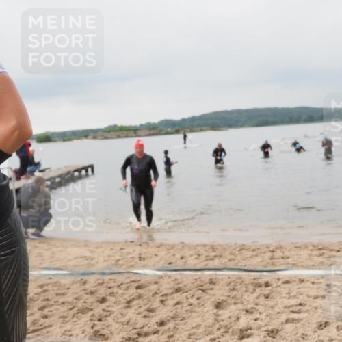 23.06.2024 - Viking Triathlon MichiJ http://msf.ph/oto/6343981 23.06.2024 10:33:19 Schwimmen 13, 183, 626 meine-sportfotos.de