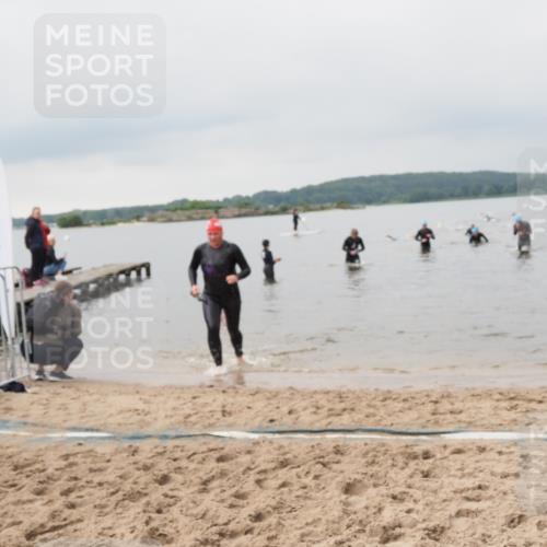 23.06.2024 - Viking Triathlon MichiJ http://msf.ph/oto/6343982 23.06.2024 10:33:19 Schwimmen 13, 183, 626 meine-sportfotos.de