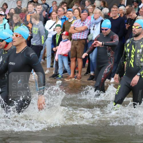 23.06.2024 - Viking Triathlon H.Heesch http://msf.ph/oto/6344006 23.06.2024 10:04:24 Schwimmen 82, 91, 98, 102, 137, 146, 174, 175, 210, 251, 321, 467, 495, 506, 606, 636, 639, 642 meine-sportfotos.de