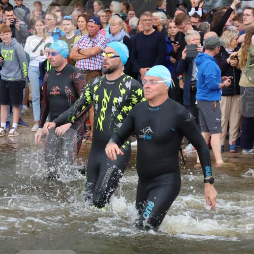 23.06.2024 - Viking Triathlon H.Heesch http://msf.ph/oto/6344009 23.06.2024 10:04:25 Schwimmen 82, 91, 98, 102, 137, 146, 175, 210, 321, 467, 495, 506, 606, 636, 642 meine-sportfotos.de