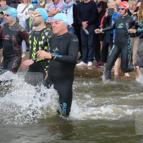 23.06.2024 - Viking Triathlon H.Heesch http://msf.ph/oto/6344011 23.06.2024 10:04:25 Schwimmen 82, 91, 98, 102, 137, 146, 175, 210, 321, 467, 495, 506, 606, 636, 642 meine-sportfotos.de