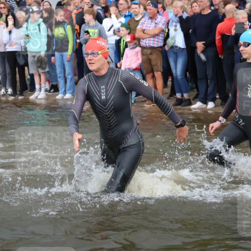 23.06.2024 - Viking Triathlon H.Heesch http://msf.ph/oto/6344025 23.06.2024 10:04:28 Schwimmen 82, 91, 102, 110, 132, 137, 162, 210, 321, 365, 436, 467, 495, 506, 606, 636, 642, 646 meine-sportfotos.de