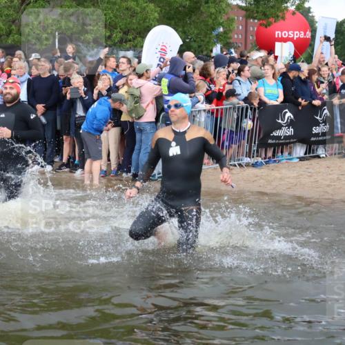 23.06.2024 - Viking Triathlon H.Heesch http://msf.ph/oto/6344032 23.06.2024 10:04:33 Schwimmen 54, 78, 82, 102, 110, 132, 162, 180, 365, 436, 443, 461, 467, 495, 636, 642, 645, 646 meine-sportfotos.de
