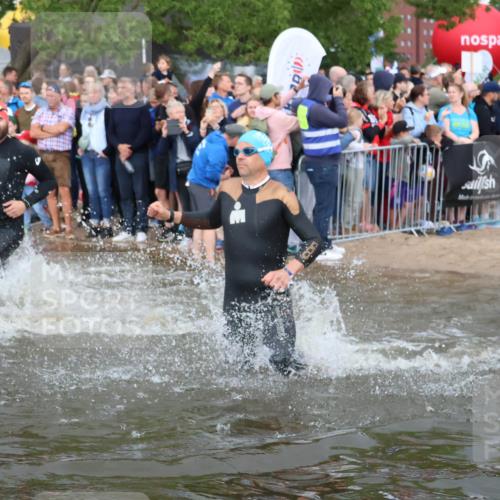 23.06.2024 - Viking Triathlon H.Heesch http://msf.ph/oto/6344034 23.06.2024 10:04:33 Schwimmen 54, 78, 82, 102, 110, 132, 162, 180, 365, 436, 443, 461, 467, 495, 636, 642, 645, 646 meine-sportfotos.de