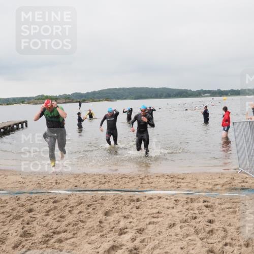23.06.2024 - Viking Triathlon MichiJ http://msf.ph/oto/6344041 23.06.2024 10:33:44 Schwimmen 215, 224, 604 meine-sportfotos.de