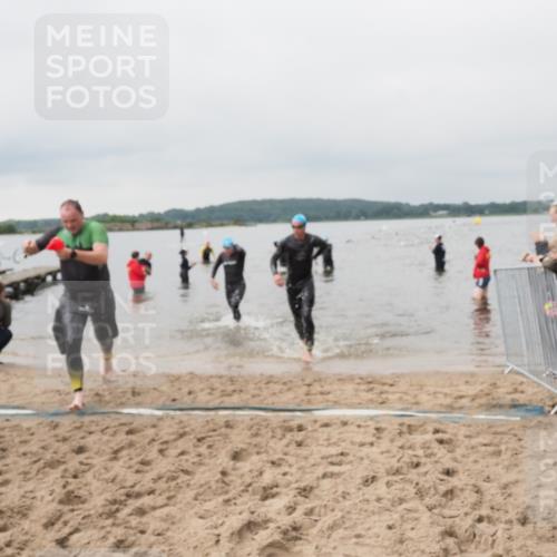 23.06.2024 - Viking Triathlon MichiJ http://msf.ph/oto/6344044 23.06.2024 10:33:44 Schwimmen 215, 224, 604 meine-sportfotos.de