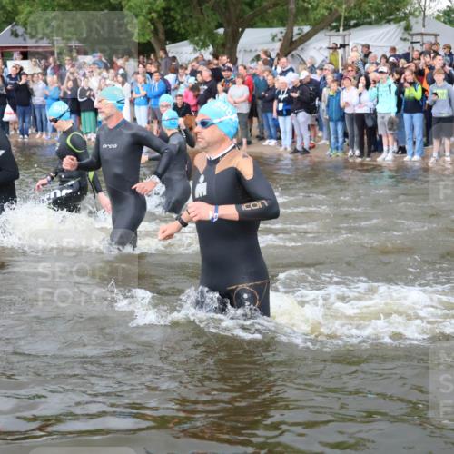 23.06.2024 - Viking Triathlon H.Heesch http://msf.ph/oto/6344045 23.06.2024 10:04:35 Schwimmen 54, 78, 110, 132, 162, 180, 365, 436, 443, 461, 645, 646 meine-sportfotos.de
