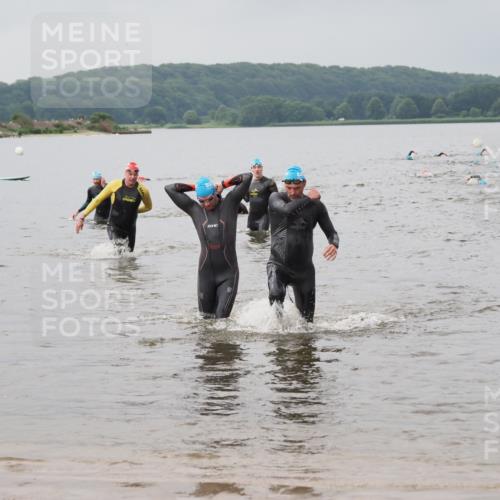 23.06.2024 - Viking Triathlon MichiJ http://msf.ph/oto/6344059 23.06.2024 10:33:52 Schwimmen 111, 486, 607 meine-sportfotos.de
