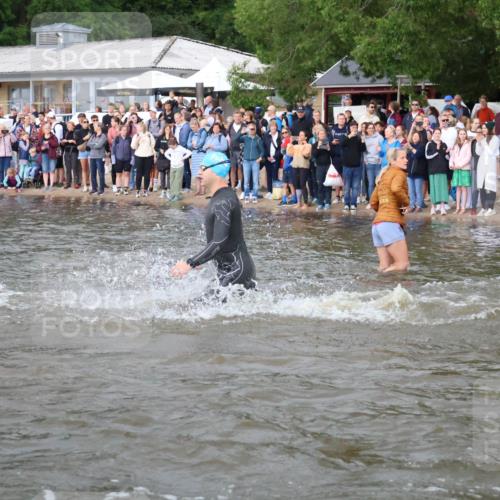 23.06.2024 - Viking Triathlon H.Heesch http://msf.ph/oto/6344064 23.06.2024 10:04:40 Schwimmen 54, 78, 148, 180, 196, 309, 322, 442, 443, 461, 543, 645, 646 meine-sportfotos.de