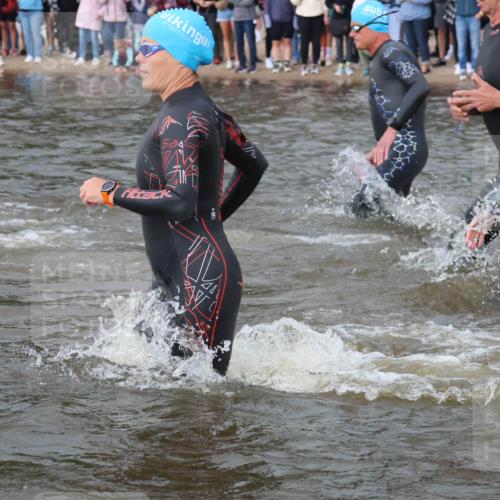 23.06.2024 - Viking Triathlon H.Heesch http://msf.ph/oto/6344073 23.06.2024 10:04:42 Schwimmen 54, 78, 140, 148, 180, 196, 206, 309, 322, 343, 351, 435, 442, 443, 461, 543, 645, 649 meine-sportfotos.de