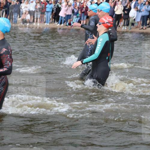 23.06.2024 - Viking Triathlon H.Heesch http://msf.ph/oto/6344077 23.06.2024 10:04:42 Schwimmen 54, 78, 140, 148, 180, 196, 206, 309, 322, 343, 351, 435, 442, 443, 461, 543, 645, 649 meine-sportfotos.de