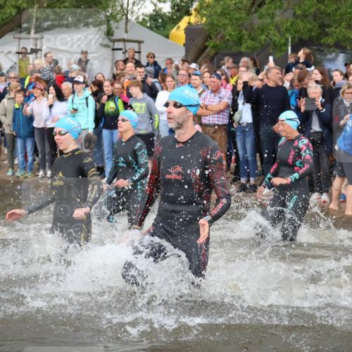 23.06.2024 - Viking Triathlon H.Heesch http://msf.ph/oto/6344079 23.06.2024 10:04:43 Schwimmen 54, 78, 140, 148, 180, 196, 206, 309, 322, 343, 351, 435, 442, 443, 461, 543, 645, 649 meine-sportfotos.de