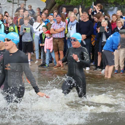 23.06.2024 - Viking Triathlon H.Heesch http://msf.ph/oto/6344100 23.06.2024 10:04:48 Schwimmen 64, 135, 140, 148, 196, 205, 206, 262, 309, 322, 343, 351, 420, 435, 442, 543, 641, 649 meine-sportfotos.de