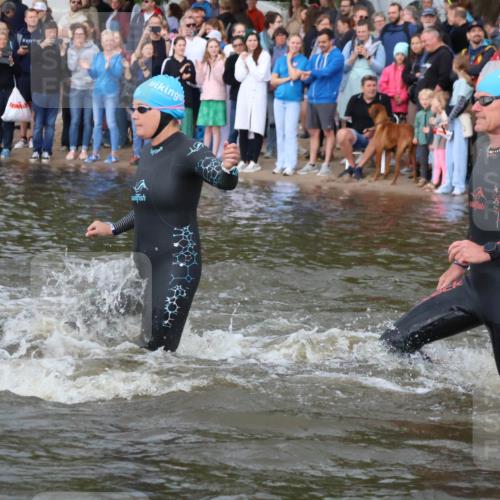 23.06.2024 - Viking Triathlon H.Heesch http://msf.ph/oto/6344128 23.06.2024 10:04:56 Schwimmen 64, 77, 135, 205, 262, 420, 437, 475, 537, 622, 632, 641 meine-sportfotos.de